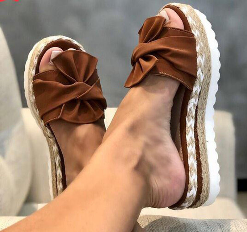Women's Comfy Casual Slip-On Slipper Sandals