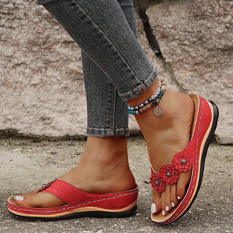 Comfy Lightweight Flower Clip Toe Sandals for Women